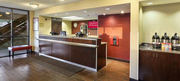 华盛顿特区奥克森希尔红顶PLUS酒店(Red Roof Plus+ Washington DC - Oxon Hill)图片