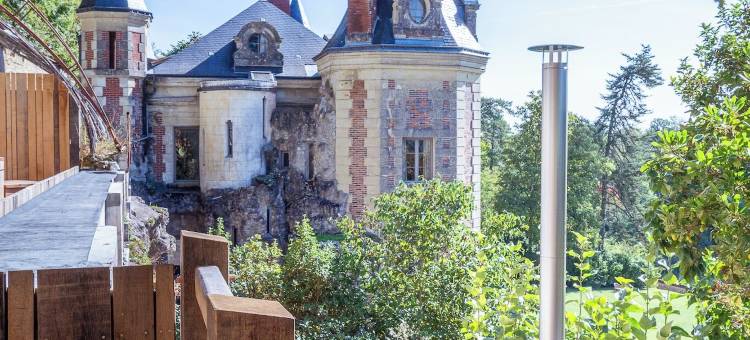 佩里城堡原生酒店(Château de Perreux, The Originals Collection)图片