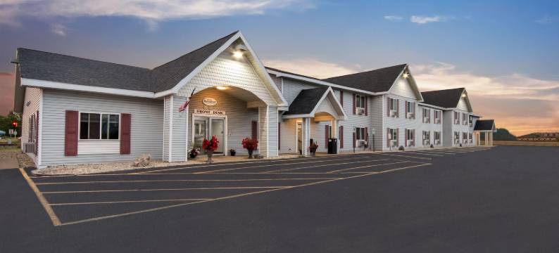 马里内特呗盟套房酒店(Baymont by Wyndham Marinette)图片