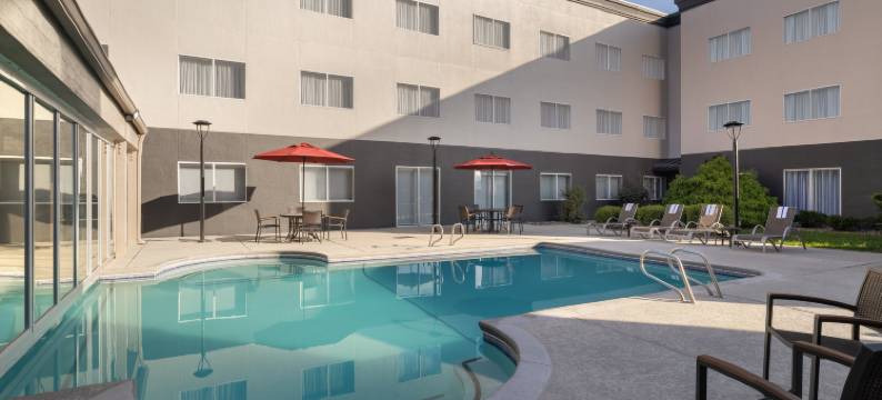 奥弗兰德公园西假日套房酒店(Holiday Inn & Suites OVERLAND PARK-WEST by IHG)图片