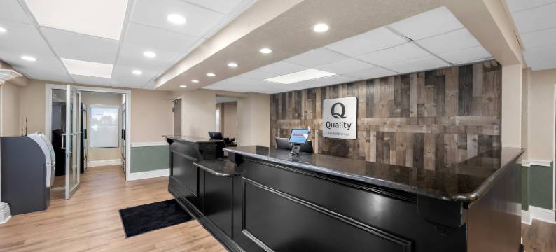 品质酒店迈尔斯堡开普科勒尔(Quality Inn Fort Myers Cape Coral)图片