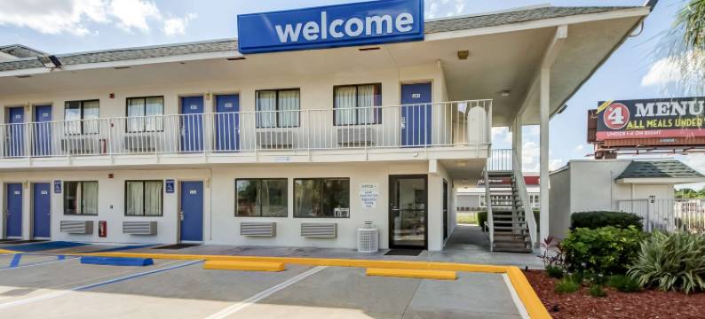 莱克兰 - 6号汽车旅馆(Motel 6 Lakeland, FL)图片
