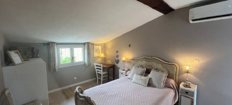 佩耶鲁塔斯旅馆(Chambres et Gîte Peyroutas "Amélie" à Vignonet St Emilion)图片