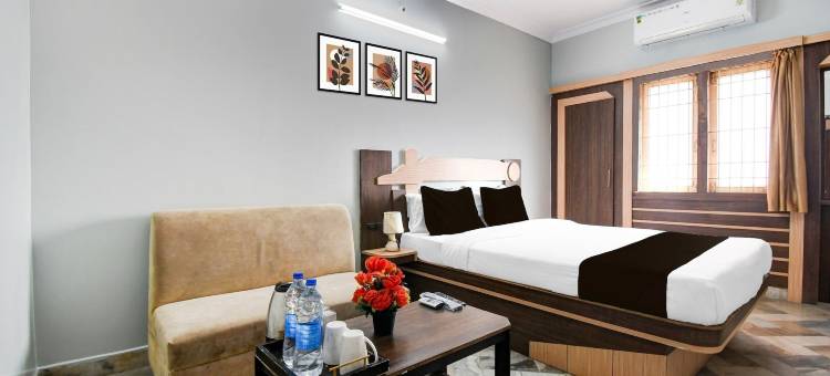 高级酒店 Jyoti Mahal(Townhouse Oak Jyoti Mahal Road Rayagada)图片