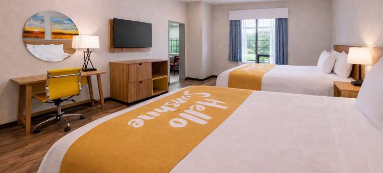大汤博尔温德姆戴斯套房酒店(Days Inn & Suites by Wyndham Greater Tomball)图片