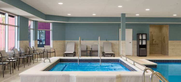 安克雷奇中城Holiday Inn Express And Suites酒店由IHG运营(Holiday Inn Express & Suites Anchorage - Midtown by IHG)图片