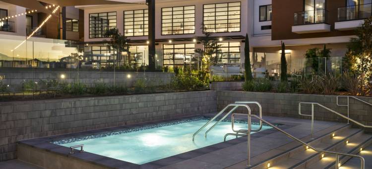 蒙特雷沙城万怡酒店(Courtyard by Marriott Sand City Monterey)图片