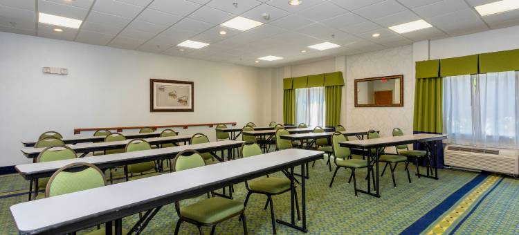 皮尔斯堡欢朋套房酒店(Hampton Inn & Suites Ft. Pierce)图片