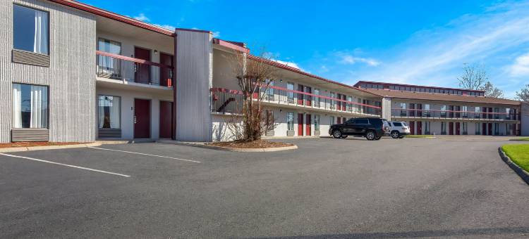 北卡罗来纳门罗红屋顶套房酒店(Red Roof Inn & Suites Monroe, NC)图片