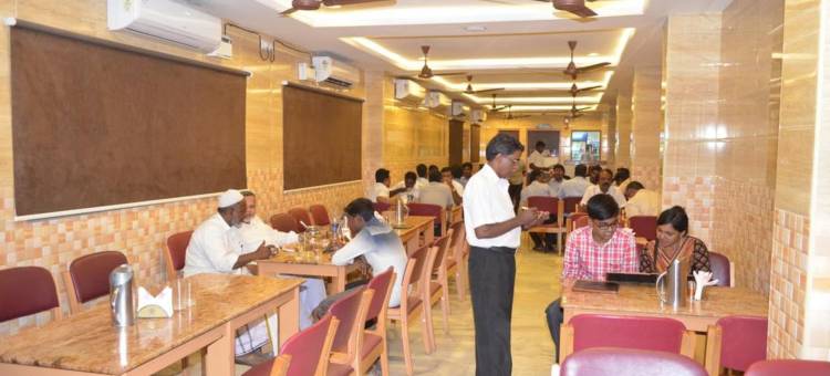 拉亚酒店(Hotel Raya's)图片