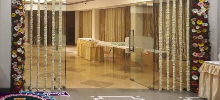 优特萨豪华酒店(Hotel Utsav Deluxe)图片