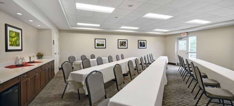 威尔顿舒适套房酒店(Comfort Inn & Suites)图片