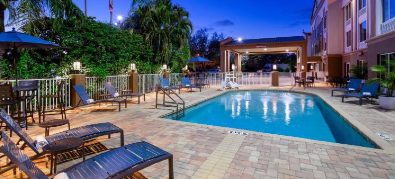 威尼斯市贝斯特韦斯特优质大使优质套房酒店(Best Western Plus Ambassador Suites Venice)图片