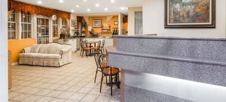 Howard Johnson by Wyndham Lake City图片