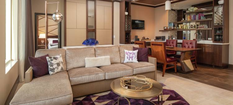 西雅图市区先民广场希尔顿安泊酒店(Embassy Suites by Hilton Seattle Downtown Pioneer Square)图片