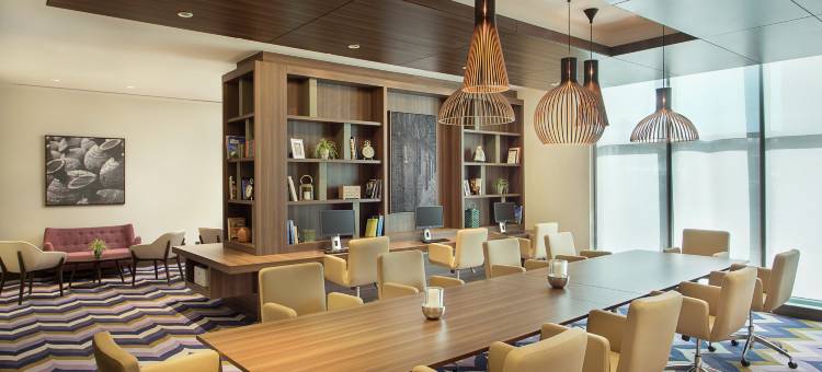 迪拜机场希尔顿欢朋酒店(Hampton by Hilton Dubai Airport)图片