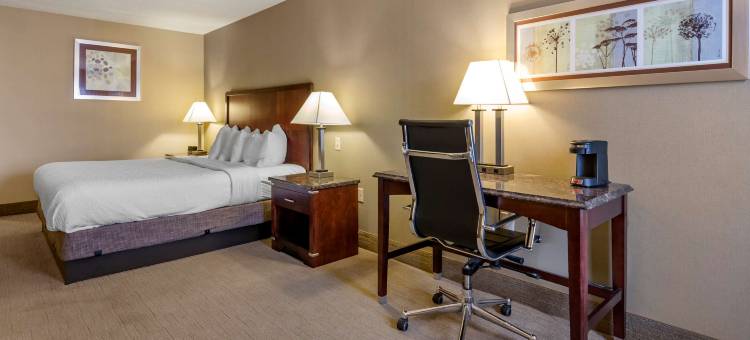 狩猎岭贝斯特韦斯特优质酒店(Best Western Plus Inn at Hunt Ridge)图片