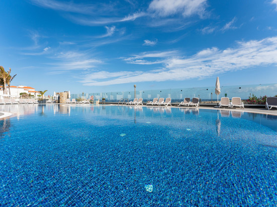 罗卡内格拉西方 - 限成人