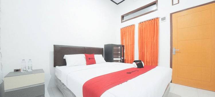 红多兹伊斯兰酒店-近外南梦罗克西购物中心2号(RedDoorz Syariah Near Mall Roxy Banyuwangi 2)图片