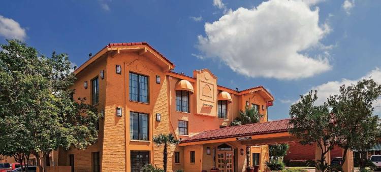 圣安东尼奥温德姆速 8 - 近海洋世界英格拉姆公园(Super 8 by Wyndham San Antonio Near SeaWorld Ingram Park)图片