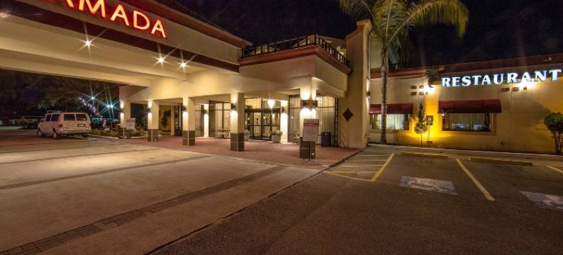 休斯顿洲际机场东华美达酒店(Ramada by Wyndham Houston InterContinental Airport East)图片