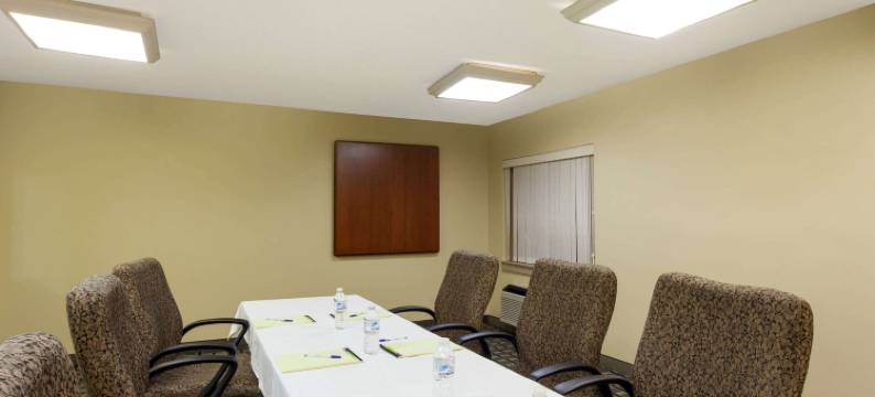 孟菲斯东温德姆呗盟酒店(Baymont by Wyndham Memphis East)图片