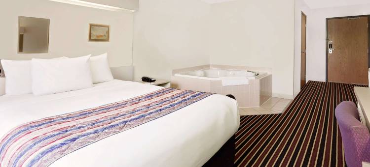 麦迪逊东麦客达温德姆酒店(Microtel Inn & Suites by Wyndham Madison East)图片