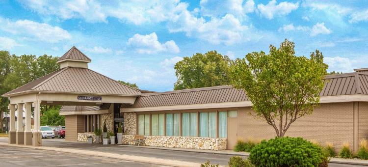 格兰德城区华美达酒店(Ramada by Wyndham Midtown Grand Island)图片