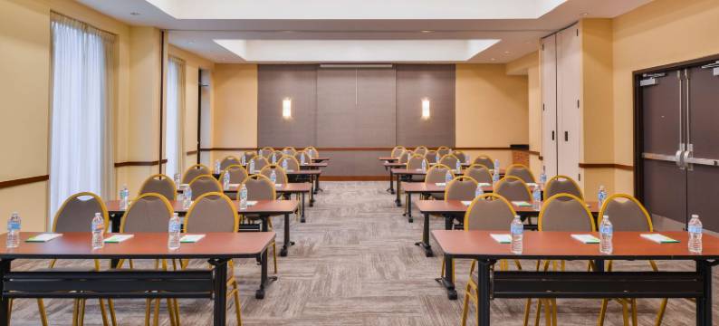 赫恩登杜勒斯机场东凯悦嘉轩酒店(Hyatt Place Herndon Dulles East)图片