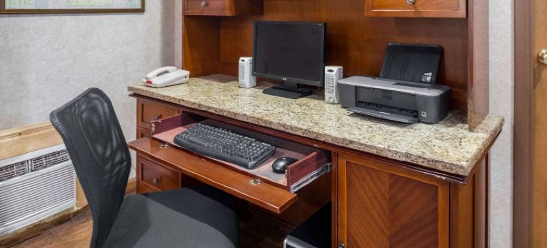 莱巴嫩温德姆速8酒店(Super 8 by Wyndham Lebanon)图片