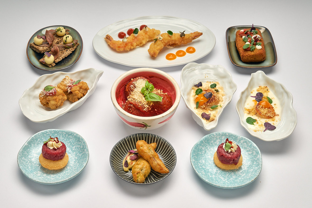 Grand Hotel Parkers Over view