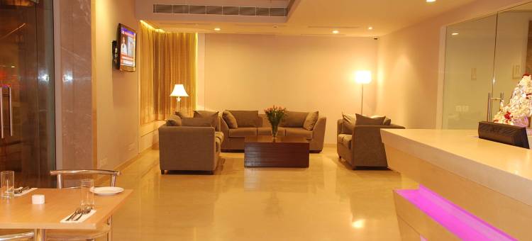 德里萨诺瓦波迪克纳莱纳酒店(Sarovar Portico Naraina Delhi)图片