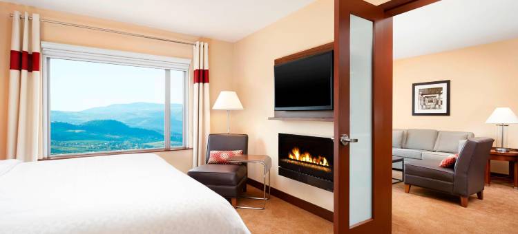 基洛纳机场福朋喜来登酒店(Four Points by Sheraton Kelowna Airport)图片