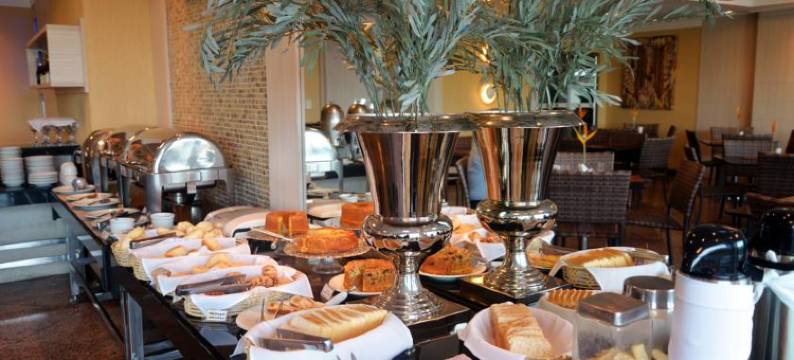 卡尔豪普拉亚酒店(Calhau Praia Hotel)图片