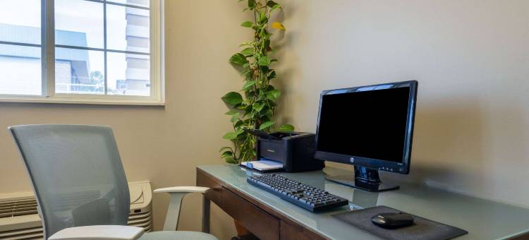 迪索托速8酒店(Super 8 by Wyndham de Soto)图片