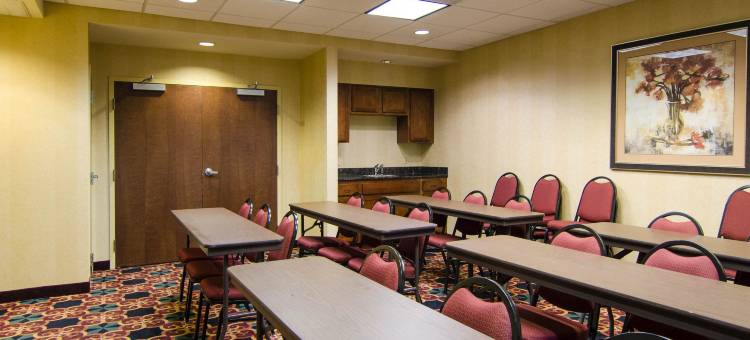 美国罗吉斯- 边顿维尔实惠套房(Affordable Suites of America Rogers - Bentonville)图片