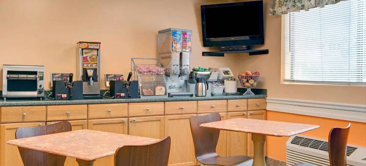 温德姆速8-斯坦福德/纽约市区(Super 8 by Wyndham Stamford/New York City Area)图片