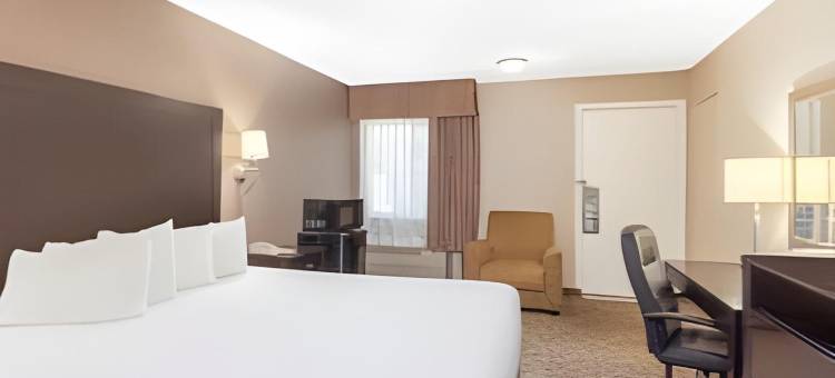 弗雷斯诺北华美达酒店(Ramada by Wyndham Fresno North)图片