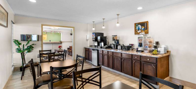 贝尔维尔美洲最佳价值酒店(Americas Best Value Inn Belleville)图片