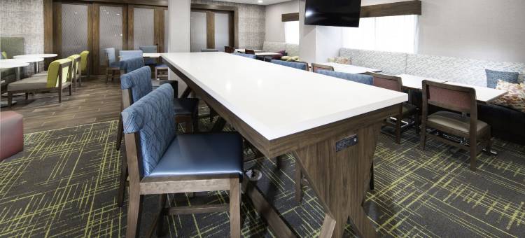 大西洋城埃格港镇欢朋酒店(Hampton Inn by Hilton Egg Harbor Township Atlantic City)图片