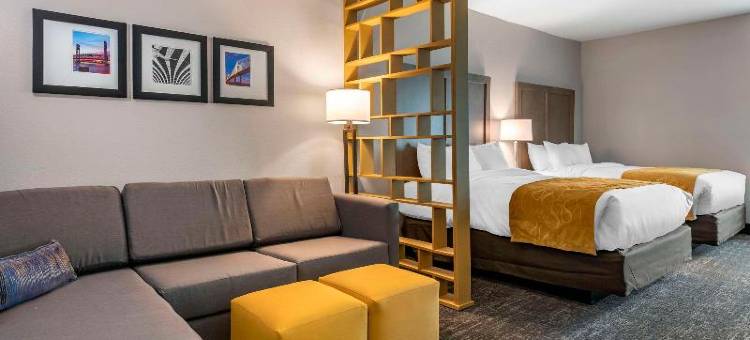 舒适酒店和套房 - 杰克逊维尔橙园靠近海军航空站(Comfort Inn & Suites Jacksonville - Orange Park Near Naval Air Station)图片