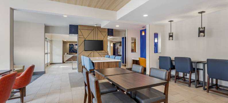 Holiday Inn Express 匹兹堡 - 芒霍尔(Holiday Inn Express PITTSBURGH E - WATERFRONT DR by IHG)图片