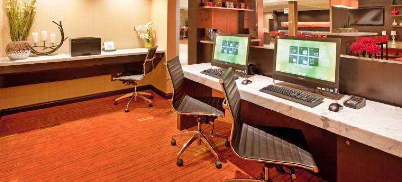 匹兹堡北/蔓越莓乡伍德万怡酒店(Courtyard Pittsburgh North/Cranberry Woods)图片