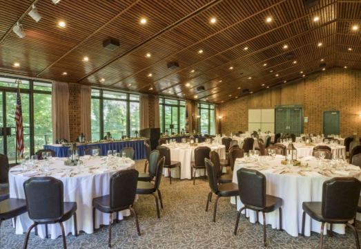 Williamsburg Woodlands Hotel & Suites, an Official Colonial Williamsburg Hotel Hotel Overview