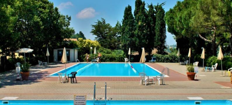 马尔怡希耶拉酒店(Hotel MarYsierra)图片