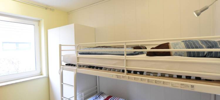 齐罗的五房度假住宿带花园(5-Zimmer-Ferienunterkunft in Zierow Mit Garten)图片
