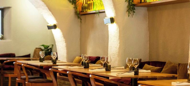 拉图尔城堡别墅(Château de Lastours - le Resort)图片