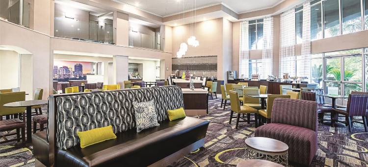 奥斯汀机场拉昆塔温德姆套房酒店(La Quinta Inn & Suites by Wyndham Austin Airport)图片