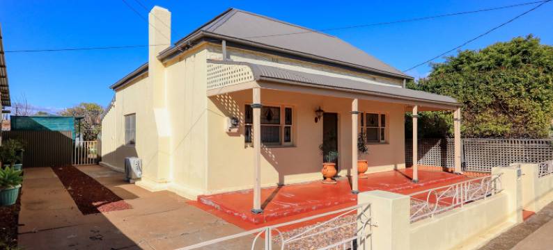 查尔斯拉斯普汽车旅馆(Charles Rasp Motor Inn & Cottages)图片