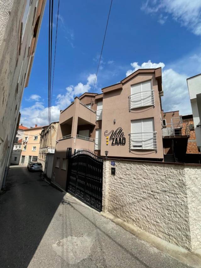 萨德别墅酒店(Apartments & Rooms Villa Zaad Free Private Parking)